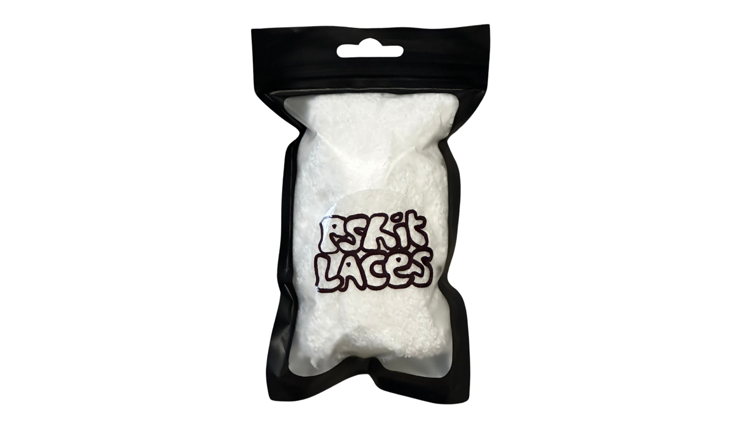 PSHIT FLUFFY LACES WHITE