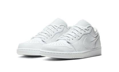 air-jordan-1-low-triple-white-socksforsport