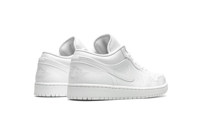 air-jordan-1-low-triple-white-socksforsport