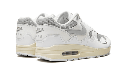 air-max-1-patta-white-grey-socksforsport