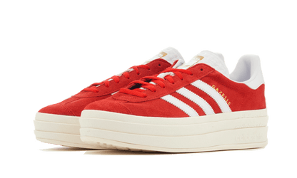 gazelle-bold-red-cloud-white-socksforsport