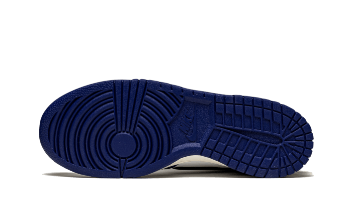 dunk-high-ambush-deep-royal-blue-socksforsport