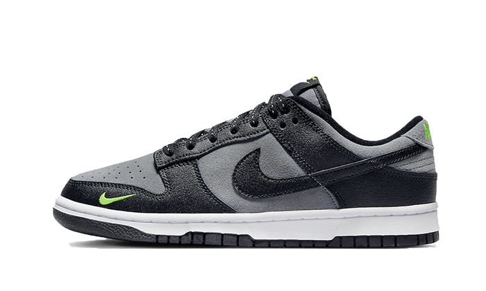 dunk-low-black-grey-green-strike-socksforsport