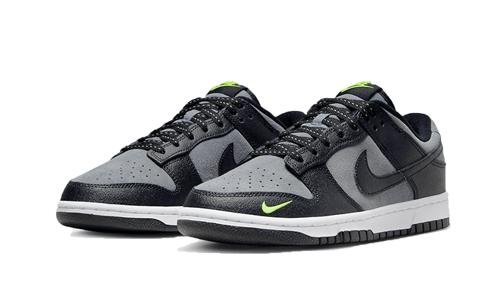 dunk-low-black-grey-green-strike-socksforsport