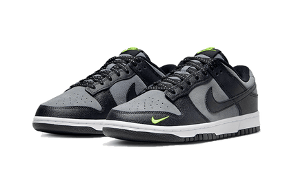 dunk-low-black-grey-green-strike-socksforsport