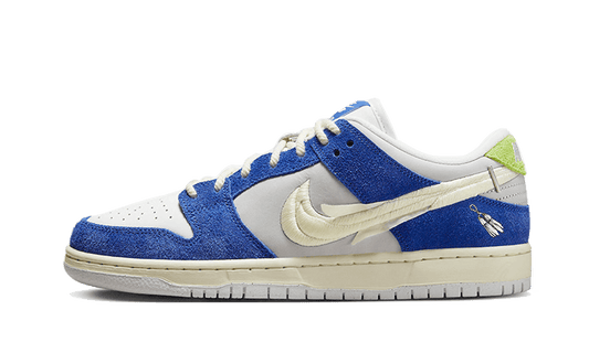 sb-dunk-low-pro-qs-fly-streetwear-socksforsport